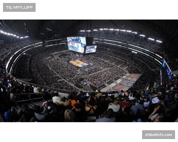 中场表演：为庆祝联盟成立80周年，全明星名宿队进行表演赛